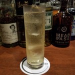 バー キュラソー - ジンライムソーダ