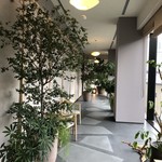 INUA - エントランス