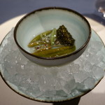 INUA - ジュンサイとキャビア