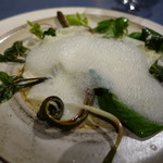 INUA - 湯葉と山菜