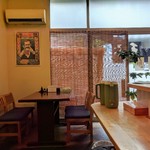 天丼ころも - 店内