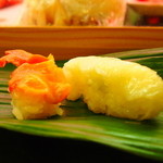 江戸前 びっくり寿司 - 赤貝、えんがわ