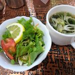 アーモンド - カレーライス（大盛）950円（サラダ、スープ、コーヒー付き）
      カレーライス（大盛）950円（サラダ、スープ、コーヒー付き）