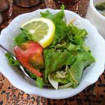 アーモンド - カレーライス（大盛）950円（サラダ、スープ、コーヒー付き）
      カレーライス（大盛）950円（サラダ、スープ、コーヒー付き）