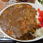アーモンド - カレーライス（大盛）950円（サラダ、スープ、コーヒー付き）
      カレーライス（大盛）950円（サラダ、スープ、コーヒー付き）