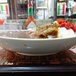 アーモンド - カレーライス（大盛）950円（サラダ、スープ、コーヒー付き）
      カレーライス（大盛）950円（サラダ、スープ、コーヒー付き）