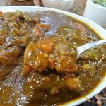 アーモンド - カレーライス（大盛）950円（サラダ、スープ、コーヒー付き）
      カレーライス（大盛）950円（サラダ、スープ、コーヒー付き）