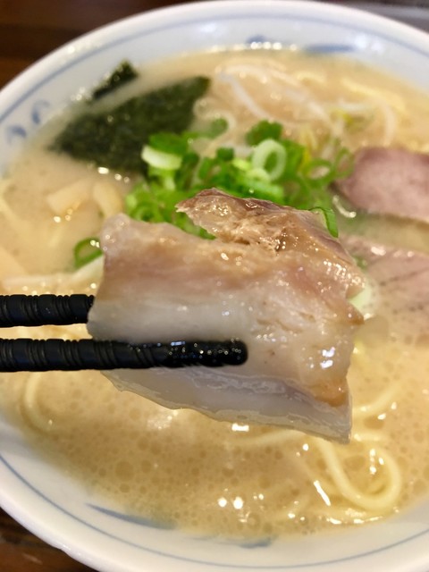 岡本中華 小松島本店>