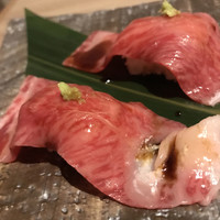 近江うし 焼肉 にくTATSU 青山本店 - 