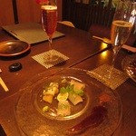 個室和食 紅炉庵 - ｸﾘｽﾏｽｺｰｽ：5040円【冷菜】瀬戸内産　寒ひらめのうに包み（'12.12月より）