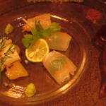 個室和食 紅炉庵 - 【冷菜】瀬戸内産　寒ひらめのうに包み（'12.12月より）