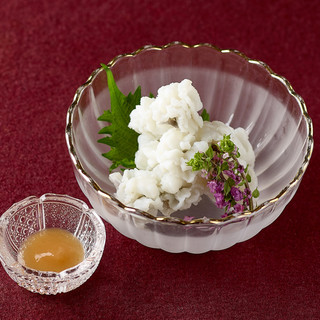 最上級の旬食材を使用。四季に寄り添った極上の日本料理を味わう