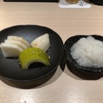 焼鳥 おみ乃 - 漬物 + おろし