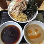 なぜ蕎麦にラー油を入れるのか。 - 