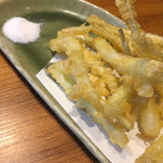 焼鳥 酉たけ - 意外だった島らっきょうの天婦羅　これも美味しいです