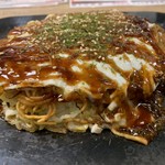 ひろしま府中焼き・鉄板焼き ますひろ - 肉玉そば