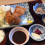 Washoku Hana - 北海道産豚肉のロースかつと
                        かにクリームコロッケ御膳