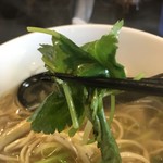 麺匠 えにし - 三つ葉もいいね