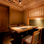 銀座 個室肉会席 吟