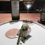 リョウリヤ ステファン パンテル - 白ボトル、鯛のロースト