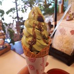 茶楽 - 抹茶ソフトクリーム(380円)