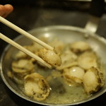 Takasago Sha - ベビーホタテのバター焼き