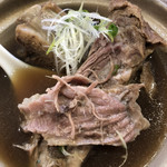 肉骨茶 - ホロホロに煮込まれたお肉