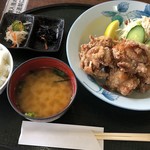 道の駅童話の里くす - からあげ定食 820円税込