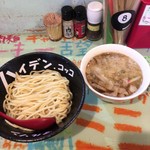 魚介豚つけ麺スパイシー大盛。