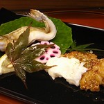 島津寿し - ●●予算相談おまかせ10,800円　①付出②造り③鍋風④小鉢⑤煮物⑥焼物⑦酢物⑧天ぷら⑨にぎり⑩椀物⑪デザート） 2019年06月