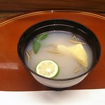 島津寿し - ●●予算相談おまかせ10,800円　①付出②造り③鍋風④小鉢⑤煮物⑥焼物⑦酢物⑧天ぷら⑨にぎり⑩椀物⑪デザート） 2019年06月