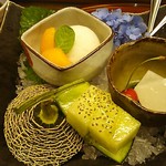 島津寿し - ●●予算相談おまかせ10,800円　①付出②造り③鍋風④小鉢⑤煮物⑥焼物⑦酢物⑧天ぷら⑨にぎり⑩椀物⑪デザート） 2019年06月