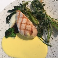 Wattle Tokyo - メイン 鶏胸肉のグリル Wattle Tokyo - メイン 鶏胸肉のグリル