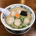 Kouyoukaku - 卵入りラーメン