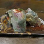 泡盛と沖縄料理　Aサインバー - 海ぶどうサラダロール
