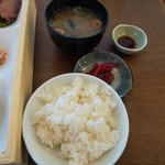 祥風苑 花の里 - モッチリ美味しいお米