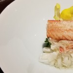 馳走 啐啄一十  - ②毛蟹の身&蟹味噌(北海道オホーツク海産)、本ミル貝(愛知県産)、金魚草、胡瓜、土佐酢で
      若い毛蟹らしい甘み&旨み、蟹味噌のコクも良いですね。
      本ミル貝はコキュコキュした美味しい味わい