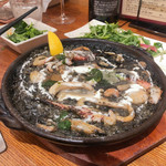 立飲・ビストロシン サンテ - イカスミのリゾット