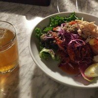 AWkitchen TOKYO 新丸ビル店 - アップルティー、サラダビュッフェの戦利品