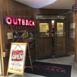 OUTBACK STEAKHOUSE - カッコいい入口