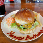 ジェービーカフェ - チーズバーガー