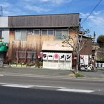 丸元ラーメン - 春日市泉の交差点を