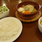 キッチン タク - チーズ煮込みハンバーグ定食（900円）