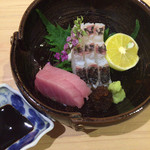 味ひろ - 造り
      鯛松皮造り、めじ鮪