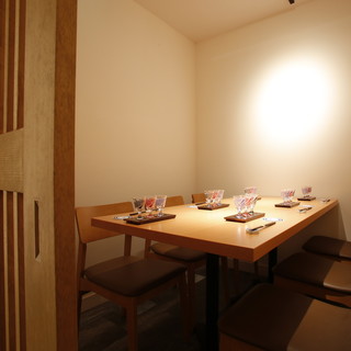接待にも使える雰囲気の良い個室を2部屋完備！