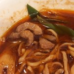 麺や 河野 - 食感のあるお肉、何だかわからないけどホルモン系かな？