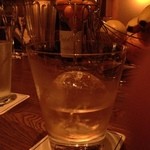 Bar Vintage with Restaurant - ワイルドターキー８年：ロック