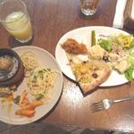 PIZZA SALVATORE CUOMO ＆ GRILL - バイキング・　サラダやショーロンポー他