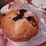 パネッテリア　ファリーナ - クーベルチョコとバナナとくるみのライ麦パン