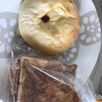 エルトベア - 料理写真:プリンパンとラスク